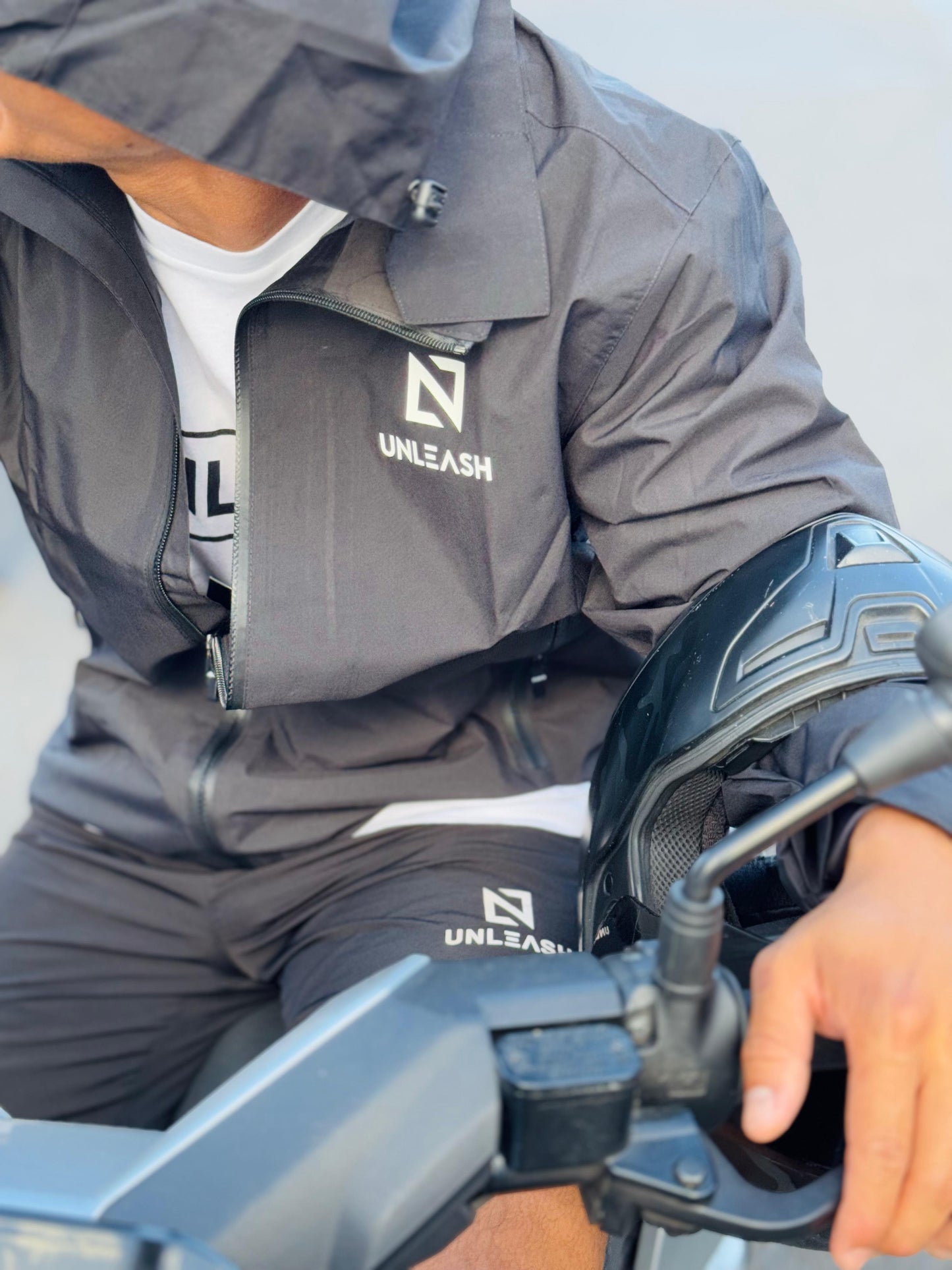 Jacket Water Resistant
 Unleash