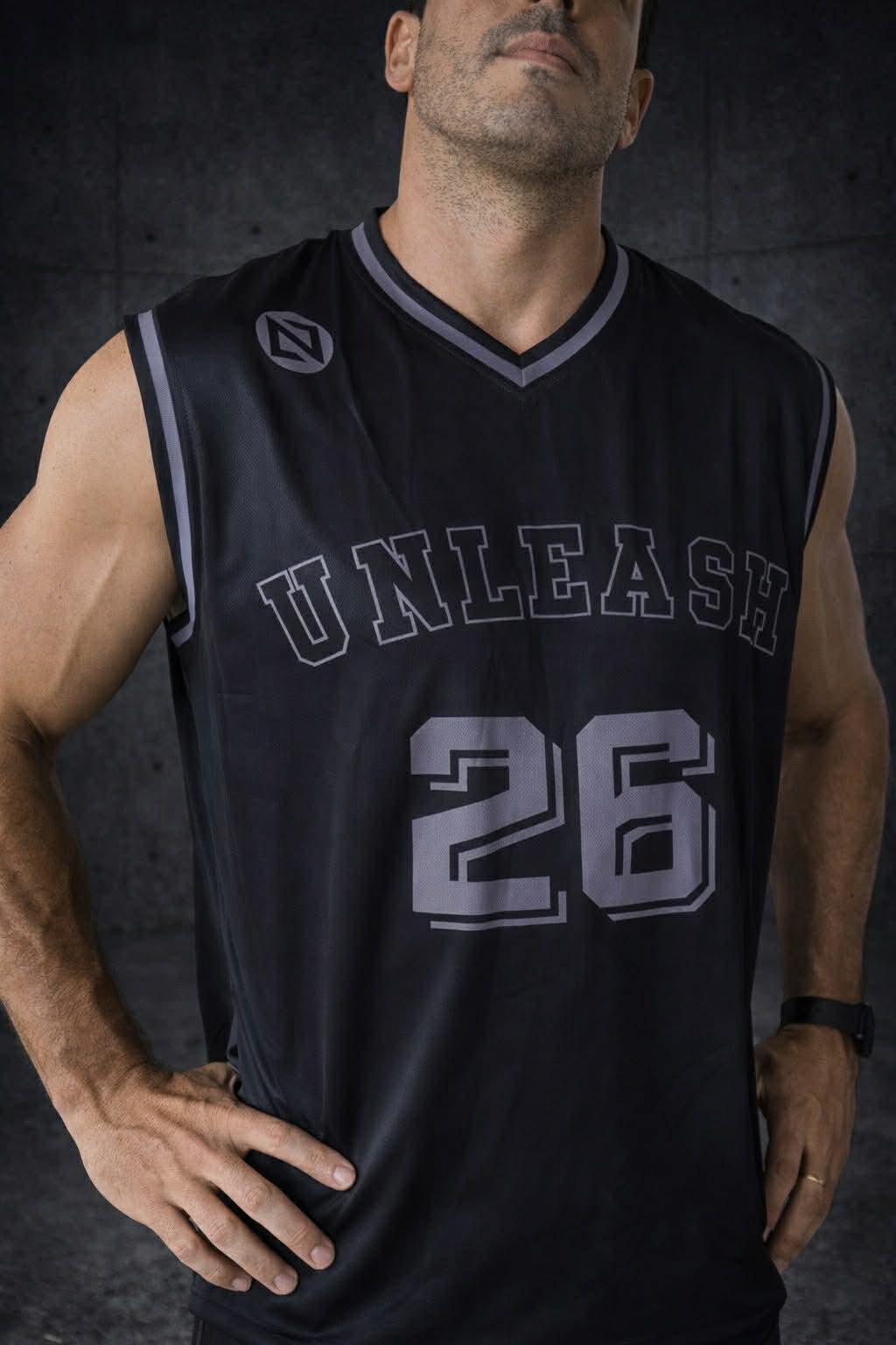 Jersey 26 V-Neck Black