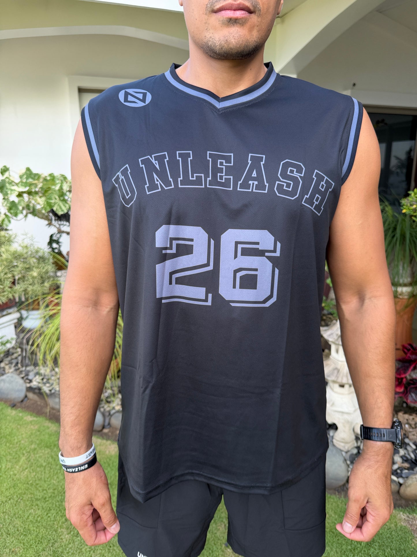 Jersey 26 V-Neck Black