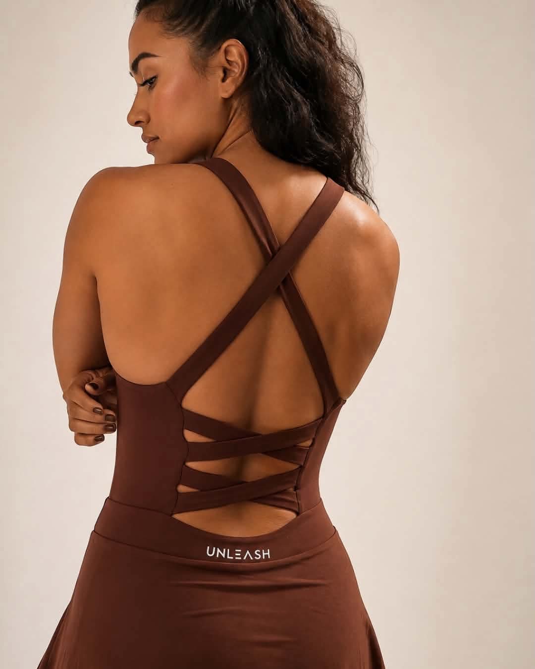 Robe Flow Cross Back