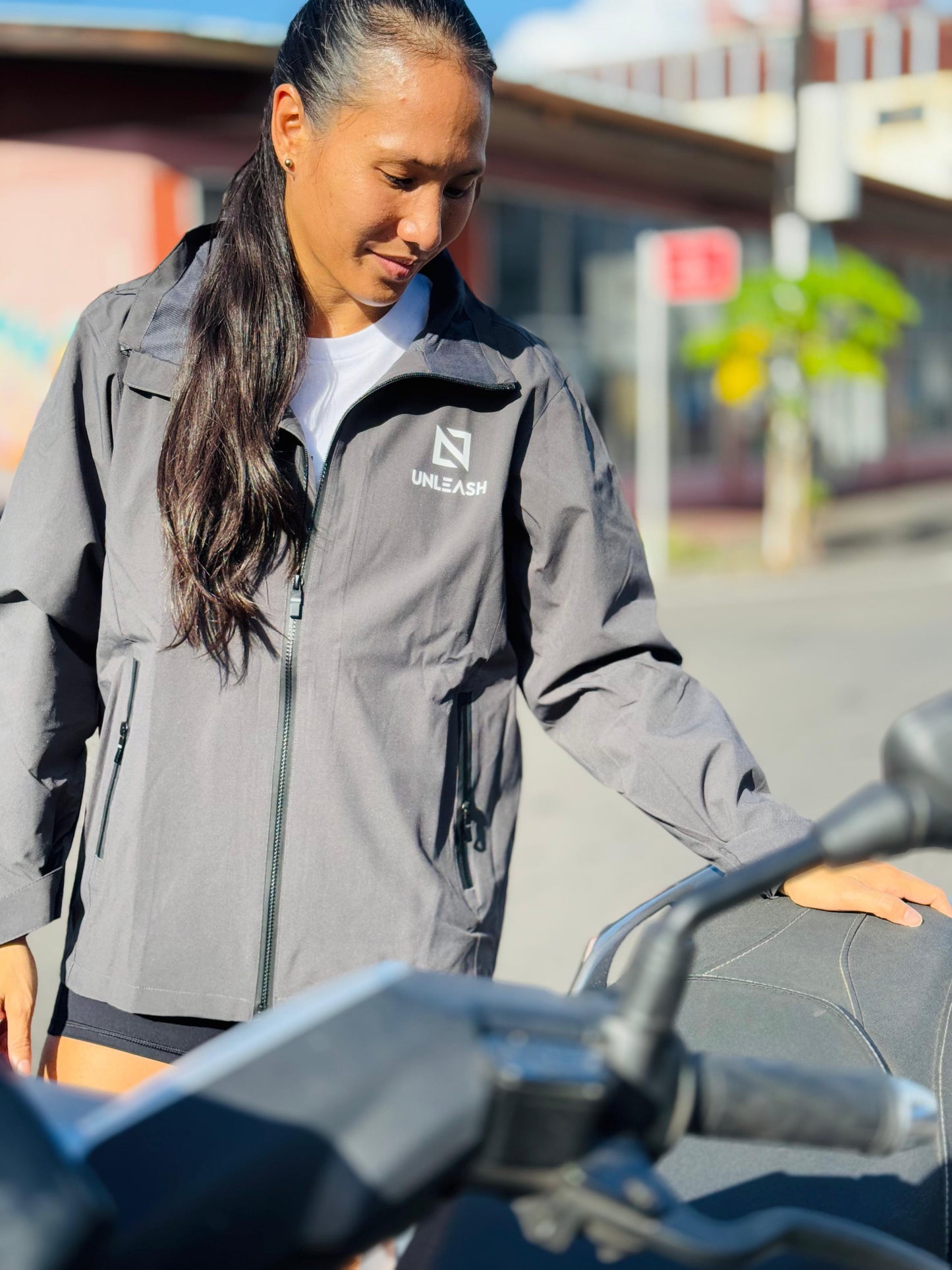 Jacket Water Resistant
 Unleash